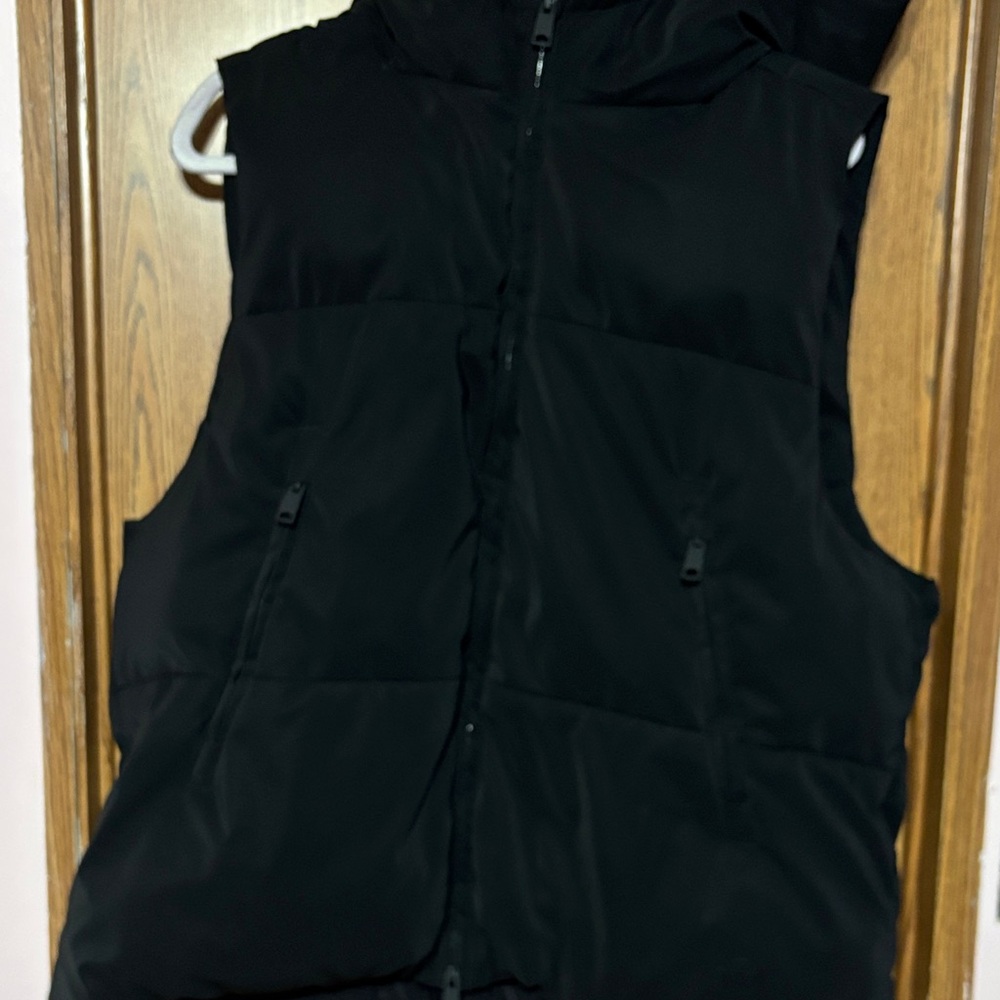 Flawed-Zara Women's Black Quilted Vest